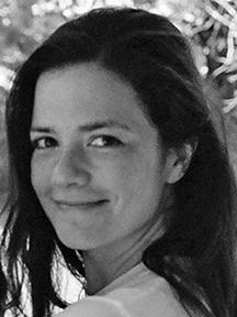 Claire Stapleton ’03